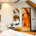 Two Brothers Hotel 4*