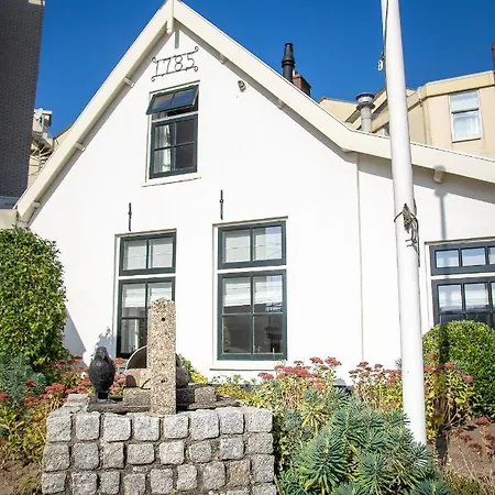 Two Brothers فندق