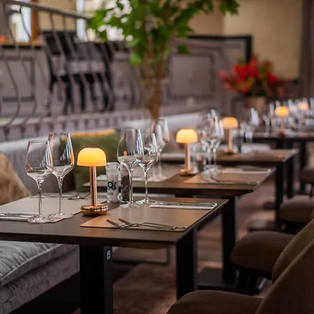 Two Brothers 호텔 4*