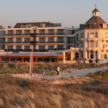 Hotel Two Brothers 4*