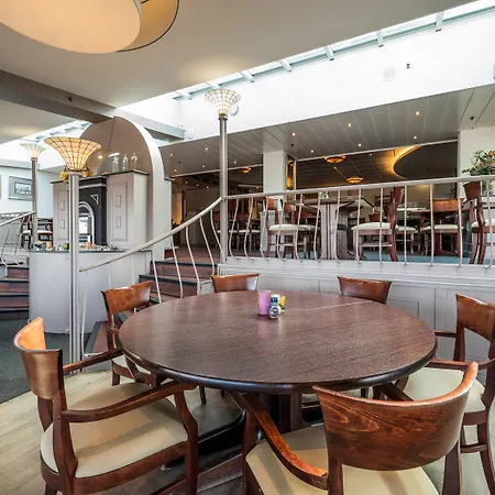 Hotel Two Brothers 4*