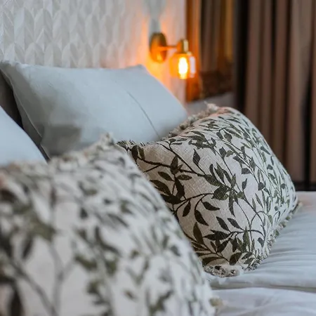 Hotel Two Brothers 4*