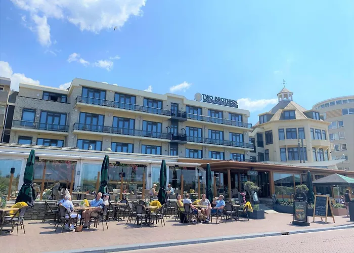 Two Brothers 호텔 4*